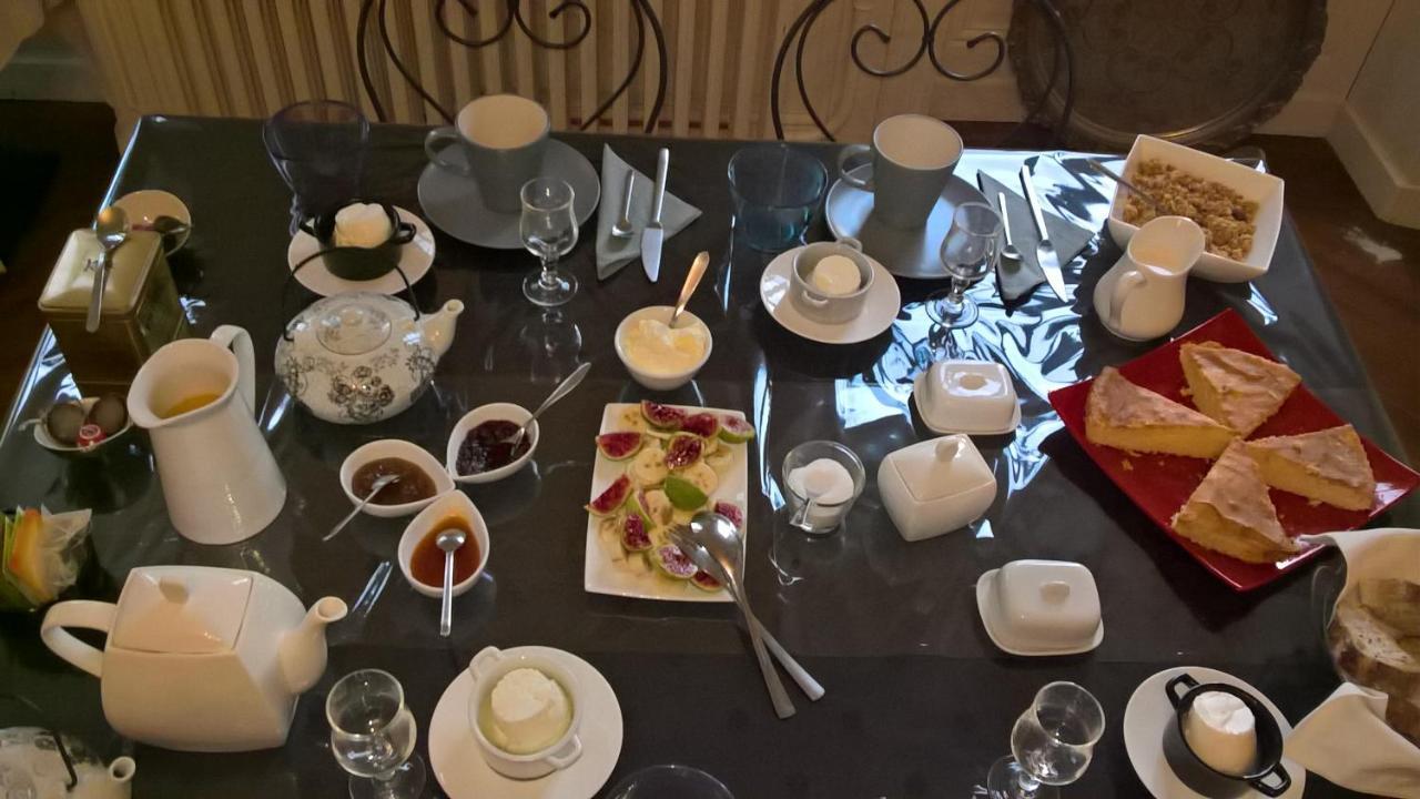 Chambres Et Table L' Echappee Bouvesse-Quirieu Exteriör bild