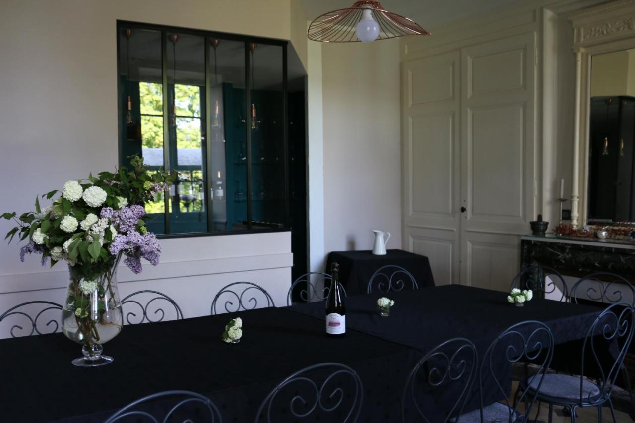 Chambres Et Table L' Echappee Bouvesse-Quirieu Exteriör bild