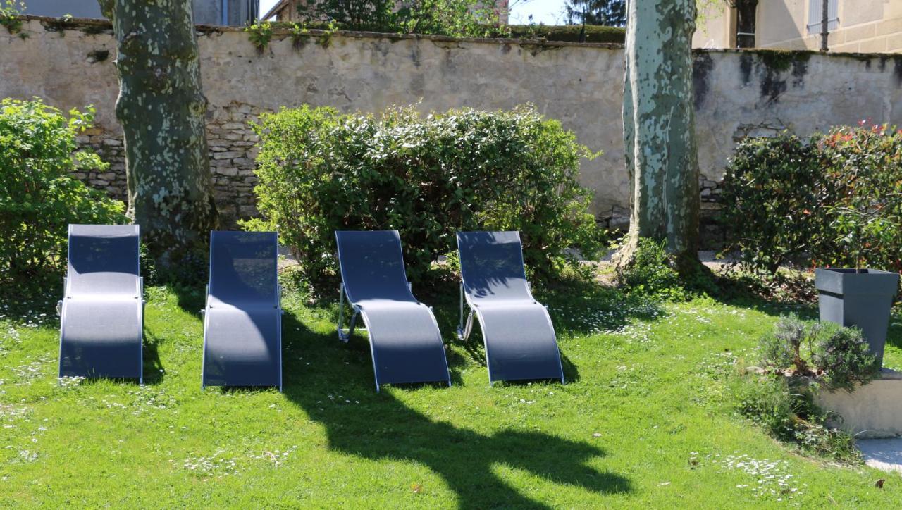 Chambres Et Table L' Echappee Bouvesse-Quirieu Exteriör bild