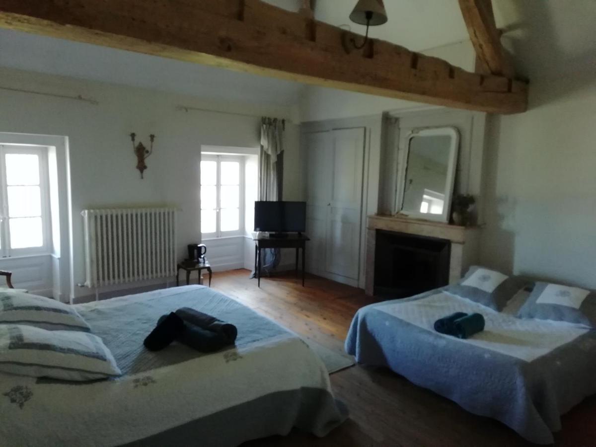 Chambres Et Table L' Echappee Bouvesse-Quirieu Exteriör bild